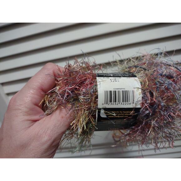 Lion Brand Fun Fur yarn 5 weight multicolor 5.25 oz total 192 yards length - Picture 3 of 11